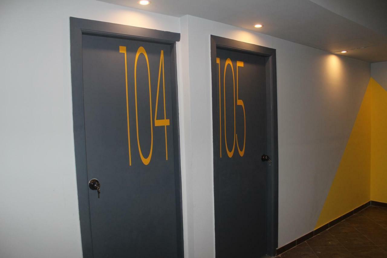 Marina Square Hostel