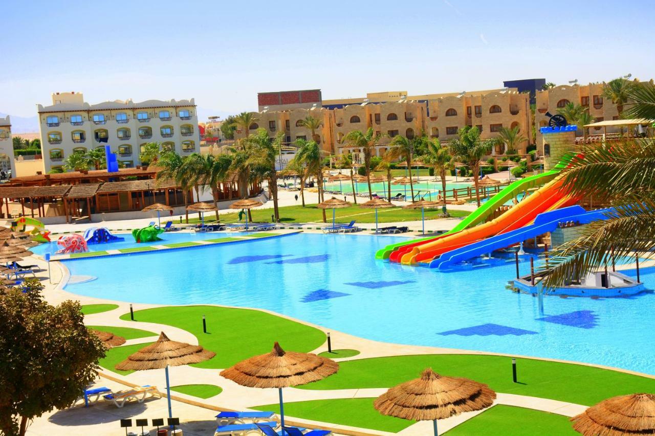 Royal Lagoons & Aqua Park Families And Couples Only Hurghada