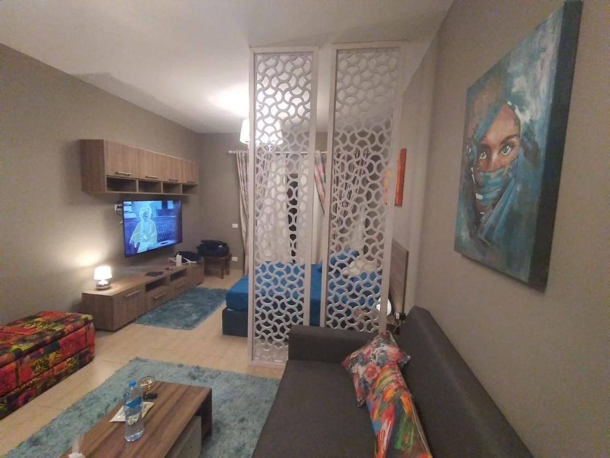 Apartment Stylish Pool View In Al Dau Heights