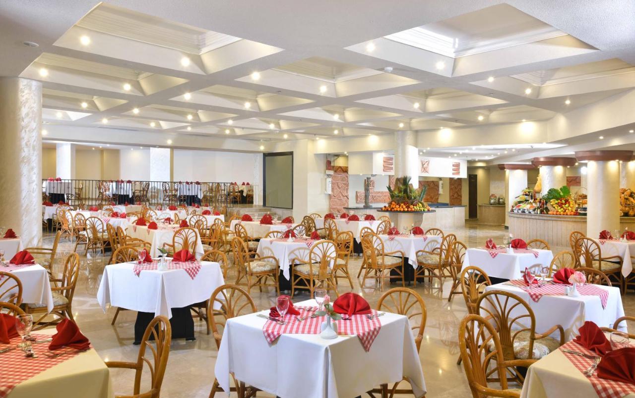 Resort Hotelux Marina