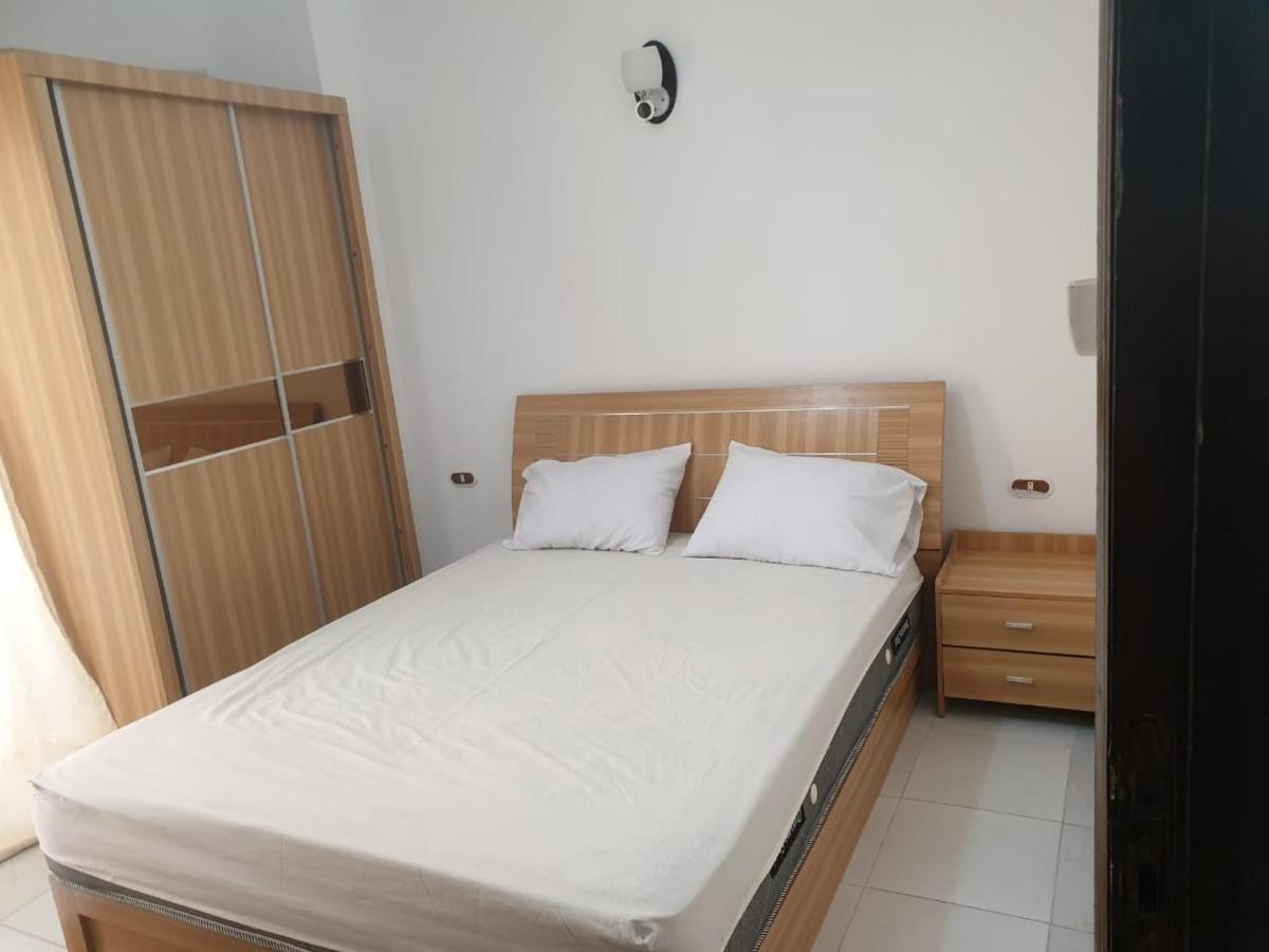 Captain Aparthotel *