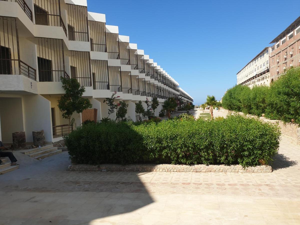 Captain * Hurghada
