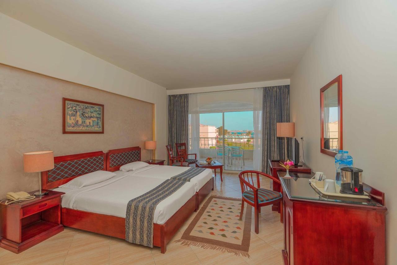 Royal Pharaohs Makadi Bay Hotel 4*