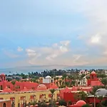 The Touristic Promenade Apartment