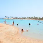 Suite At Mirage Bay Resort & Aqua Park