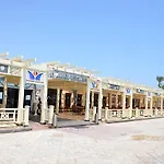 Suite At Mirage Bay Resort & Aqua Park