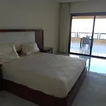 Serenity The View Golden Residence