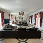 Hill Villa Venezia El Gouna - Pool, Beach & Wifi