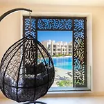 Dashing 2 Bdr Mangroovy Free Pool & Beach Access