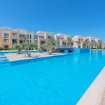 Elegant 2-Bedroom Apartment In Mangroovy, Pool & Beach