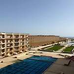 Vip Hurghada Amazing New 2-Bed Apartment On The Beach