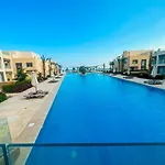 Luxurious 2Br And Nanny Room & Pool And Sea View In Mangroovy Elgouna