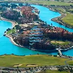 Apartment Overlooking Pool & Lagoon For Rent In Sabina El Gouna Egypt