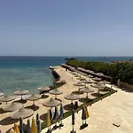 Moon Beach Apartments