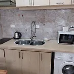 شقة 327صغيرة جميلة هادئة وسط المدينة