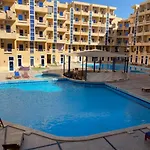 Fully Furnished Studio Infront A Swimming Pool In Tiba Resort Hurghada