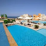 Azzurra Sahl Hasheesh