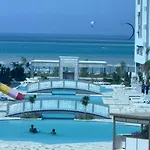 شقة فندقية بمنتجع فنادير باى