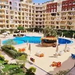 Upscale Studio- Florenza Khamsin