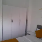 Spacious And Modern One Bed In Hurhgarda