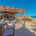 Luxury Apartment On The Marina