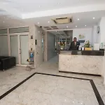 Luxurious One Bedroom Apartment