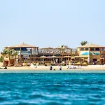 The Breakers Diving And Surfing Lodge Soma Bay