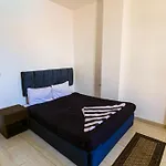 Fox House Resort