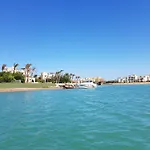 Selena Bay / Vicino El Gouna