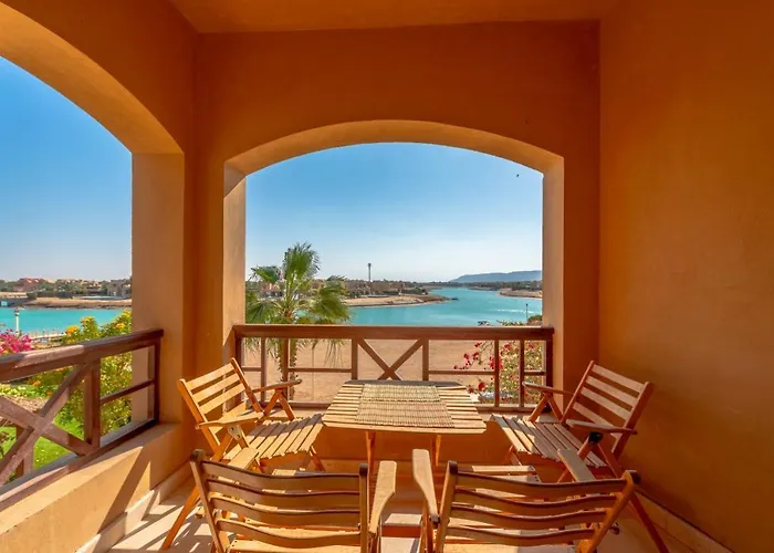 Sabina Classy 1 Bedroom Apartment Lagoon View & Pool El Gouna