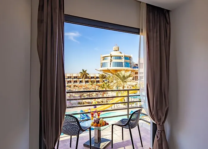 La Rosa Waves Beach Resort And Aqua Park