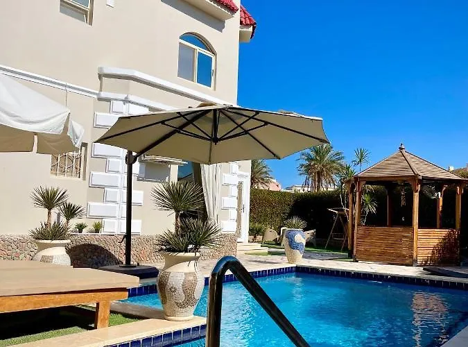 Ground Floor Apartment In Villa With Private Pool And Private Garden