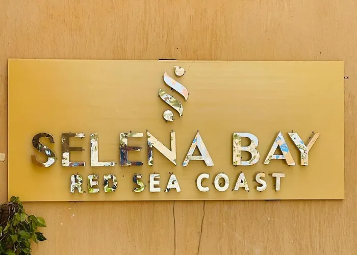 Selena Bay