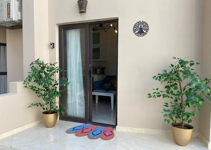 Chic Stylish Spacious Apt Poolside Smarttv & Wifi