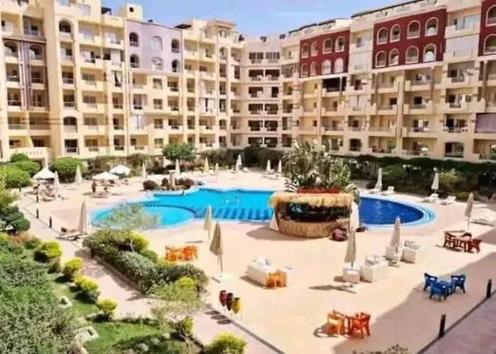 Apartments In Florenza Khamsin