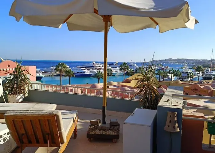 Sunny Sea View Studio Marina On Private Roof