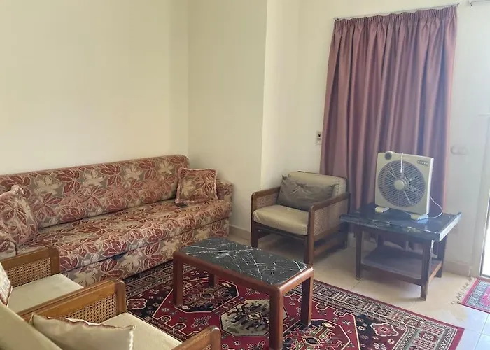 Lovely Flat With Balcony And Shared Pool