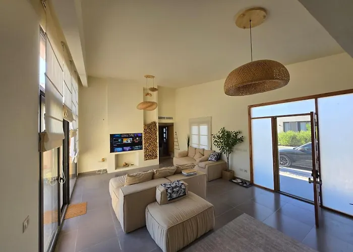 Somabay Beach House BW