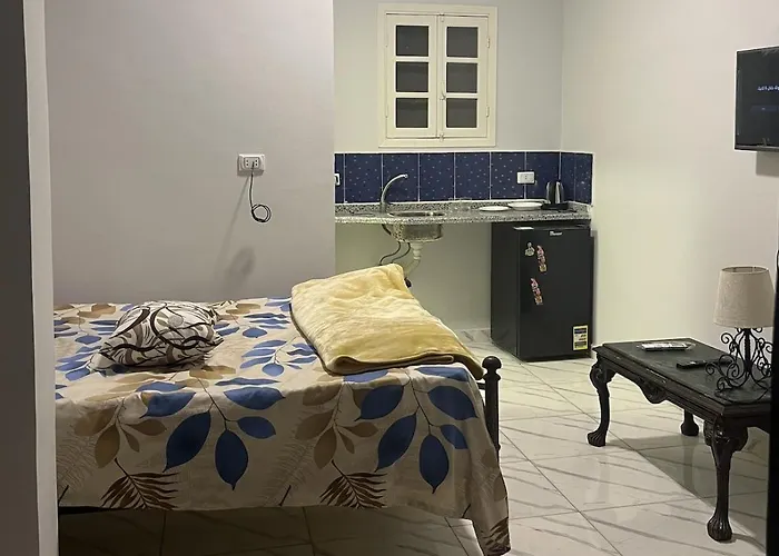 Cozy Studio On Sheraton Road Near Metro Market