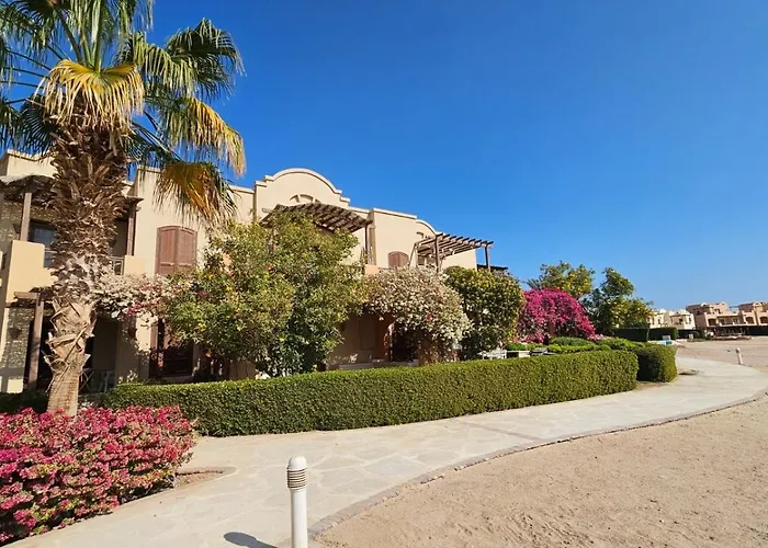 Sabina - A Luxurious Fully Furnished Ground Floor 2Bd Apartment In El Gouna-Red Sea