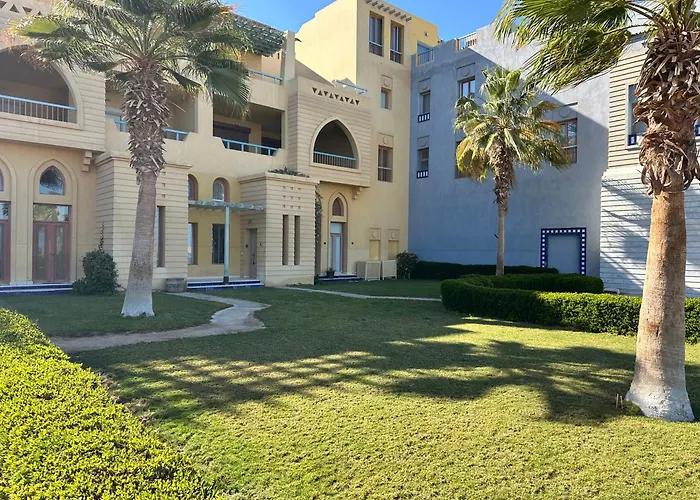 Marina Beach Front 3 Bedroom Duplex