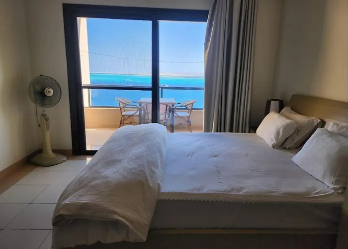Studio For Rent In The View 409