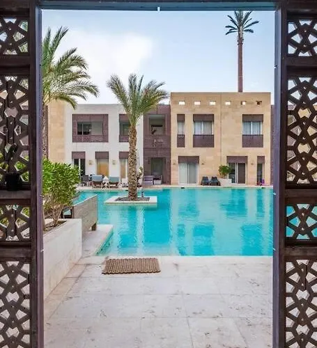 Stylish 1-Bed Retreat Main Pool