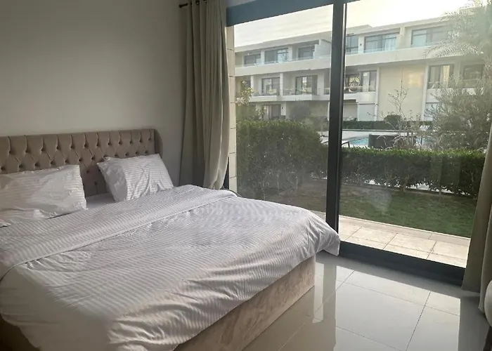 Hotel Apartment 2 Bedrooms G Cribs