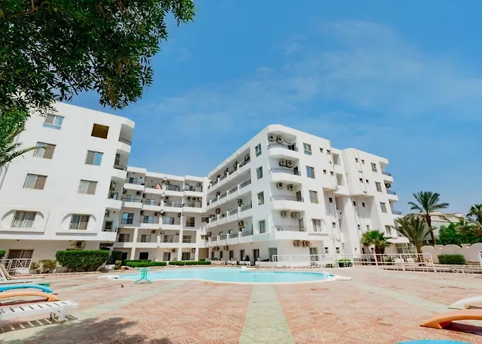 Al Makramia Compound