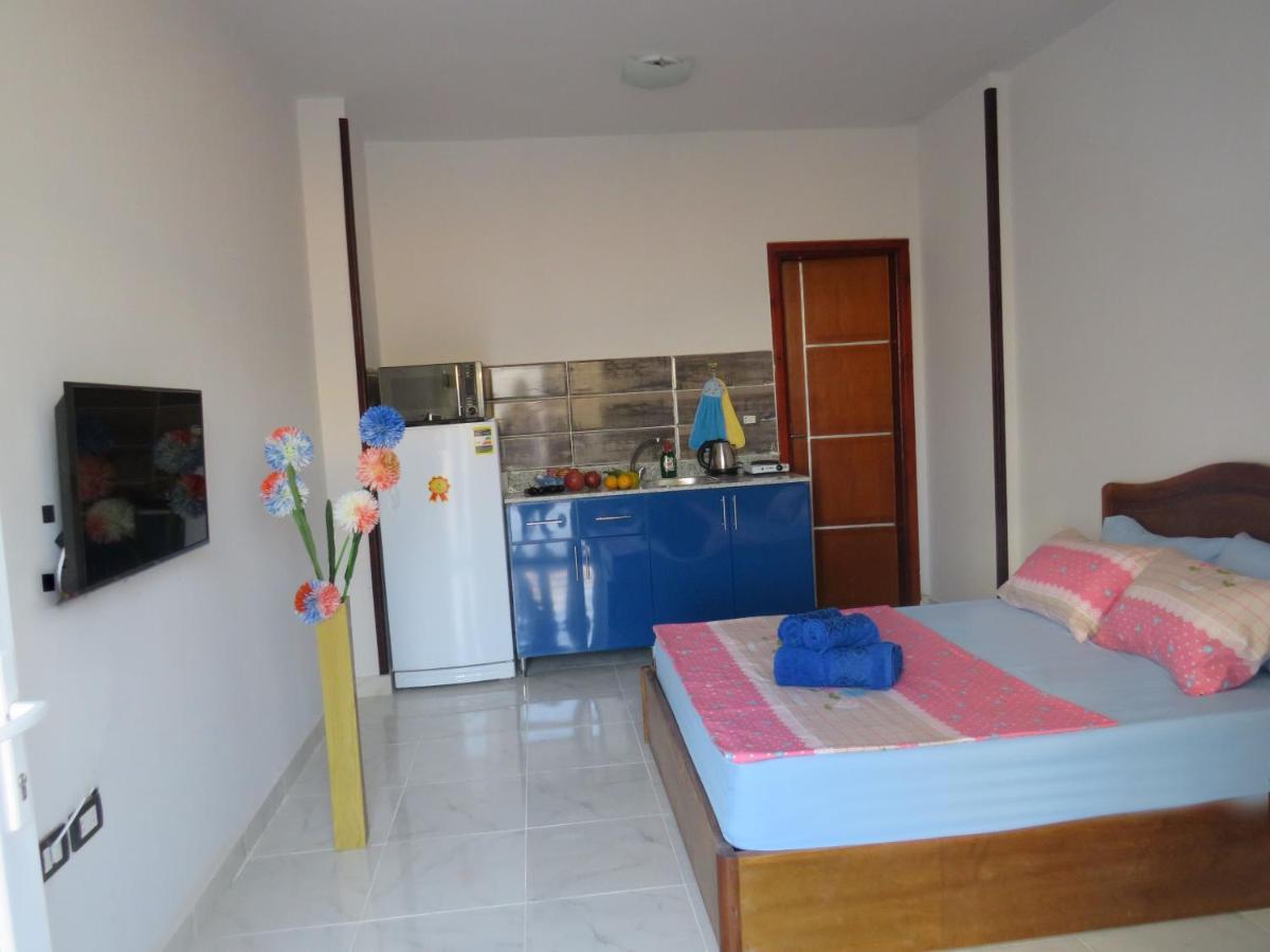 Apartment Vicenta Near The Sea Redsealine