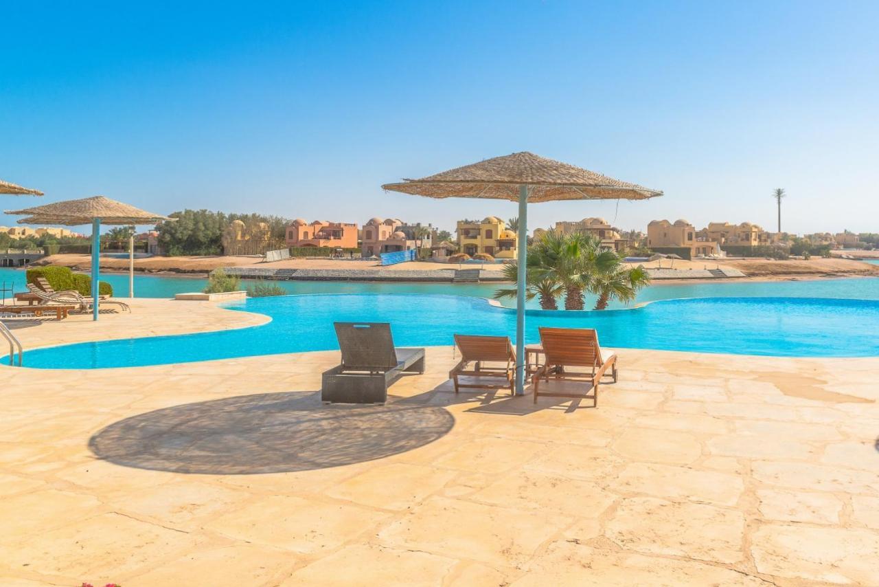 Sabina Classy 1 Bedroom Lagoon View & Pool El Gouna Apartment *