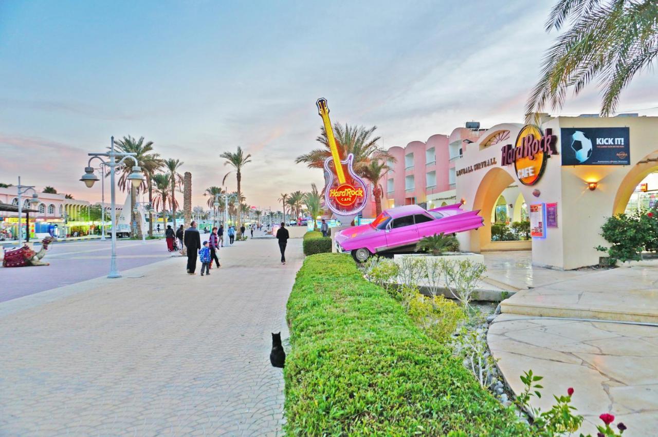 The Touristic Promenade * Hurghada
