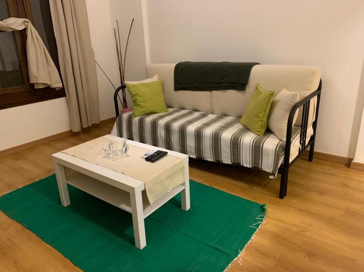 West Golf 1br Apartment
