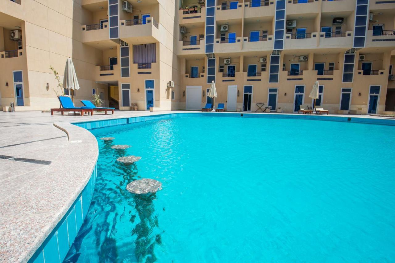 Pool View Near El Gouna With Floor Balcony & Kitchen * Hurghada